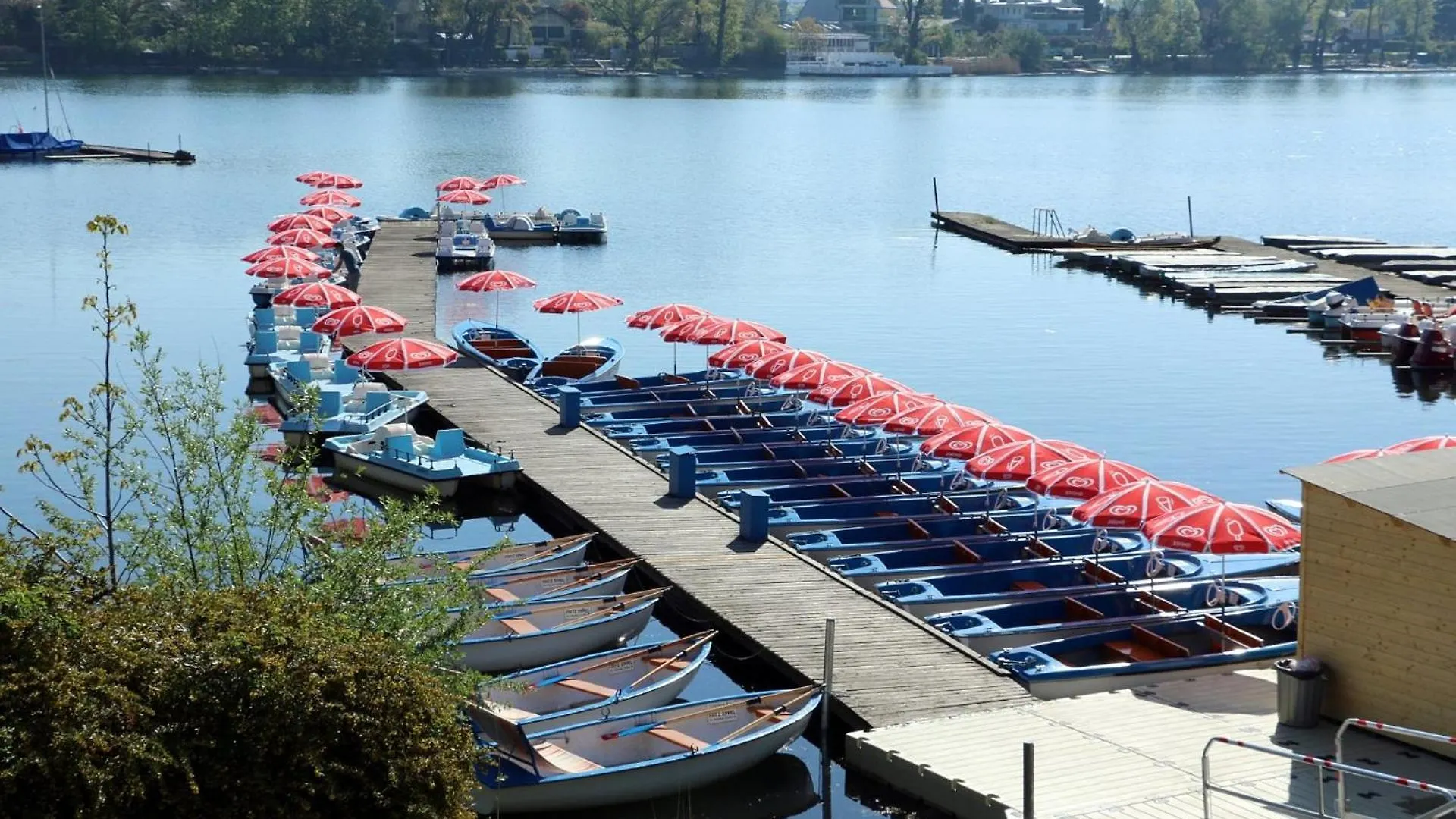 Appartamento Ursula Rose Collection An Der Donau Vienna 0*,  Austria